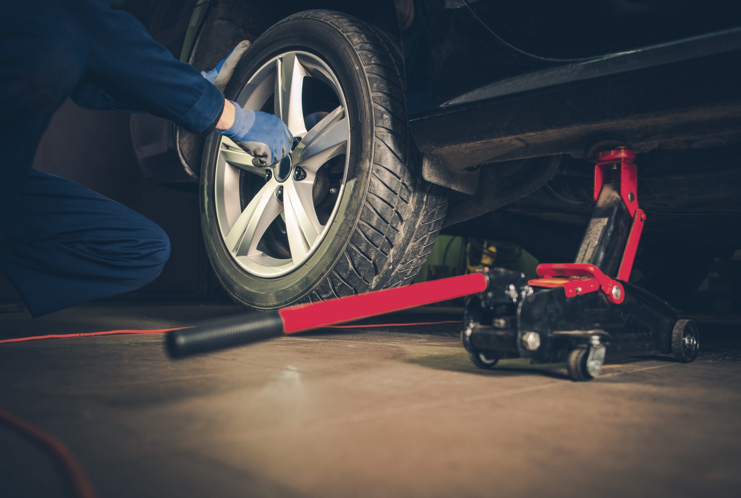 How to Change a Tire in 5 Easy Steps