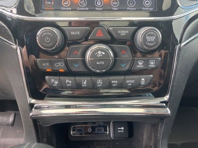 2019 Jeep Grand Cherokee Summit