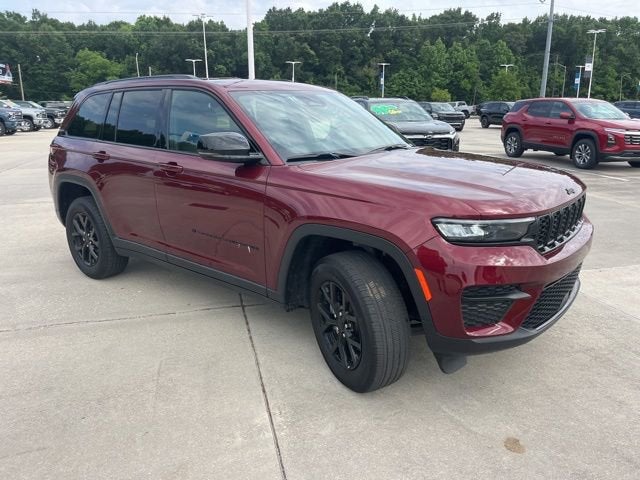 2025 Jeep Grand Cherokee Altitude