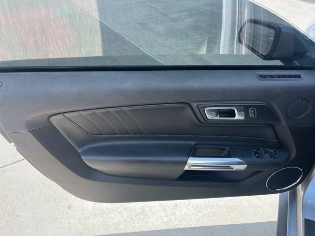 2021 Ford Mustang EcoBoost