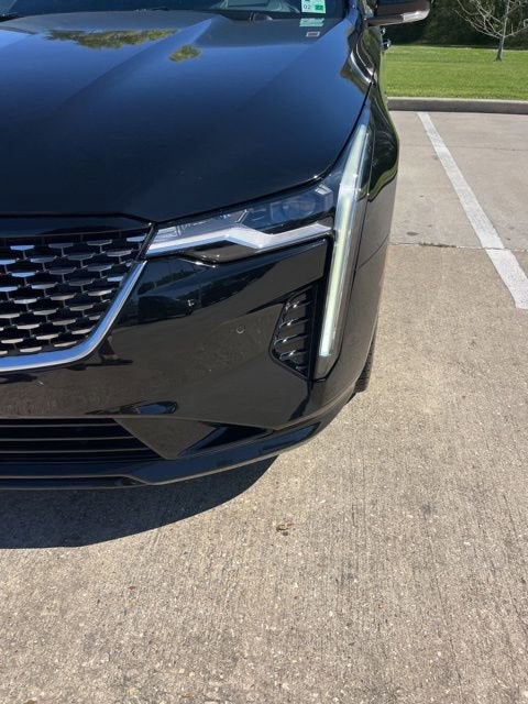 2023 Cadillac CT4 Premium Luxury