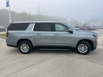 2025 Chevrolet Suburban LT