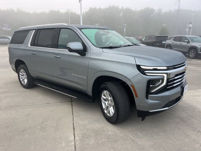 2025 Chevrolet Suburban LT