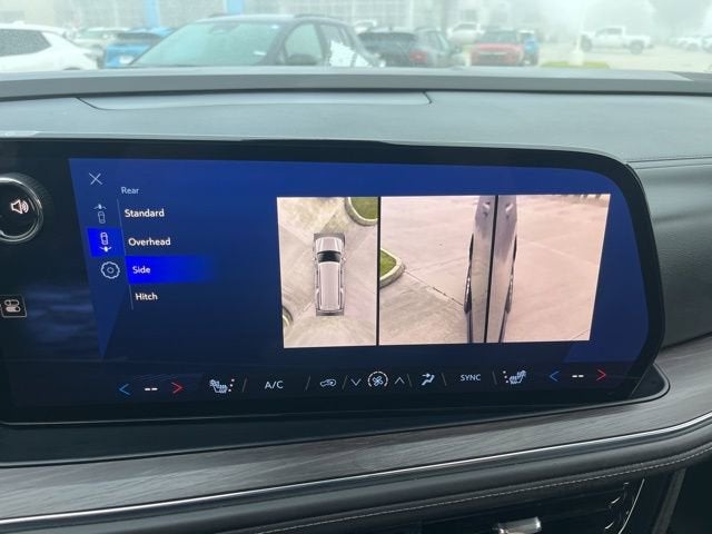 2025 Chevrolet Suburban LT