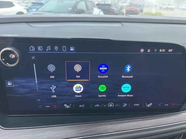 2025 Chevrolet Suburban LT