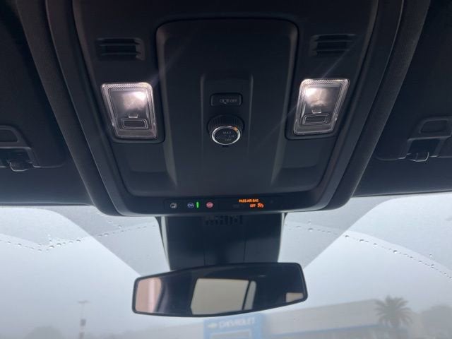 2025 Chevrolet Suburban LT