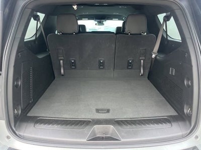 2025 Chevrolet Suburban LT