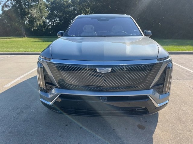 2026 Cadillac VISTIQ Luxury
