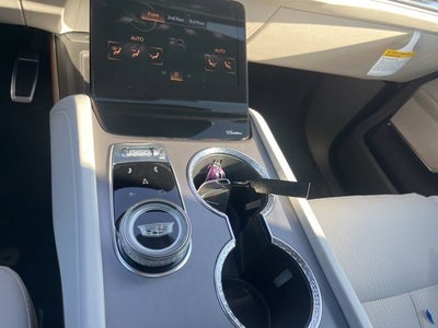 2026 Cadillac VISTIQ Luxury