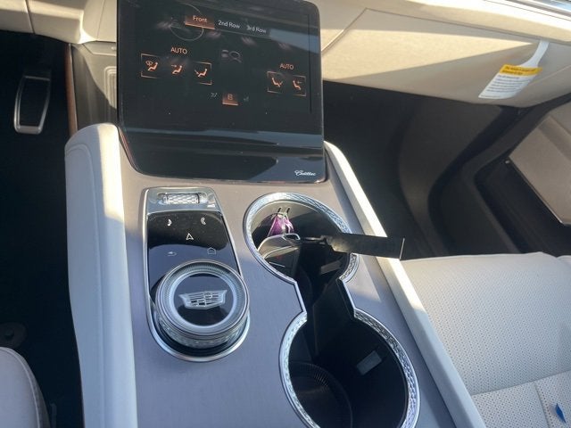 2026 Cadillac VISTIQ Luxury