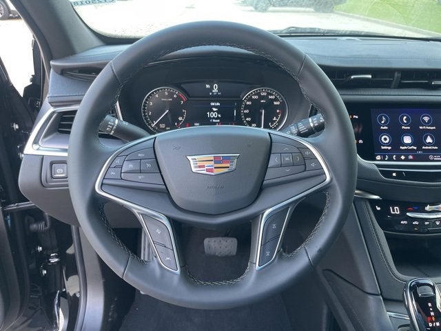 2025 Cadillac XT5 Luxury