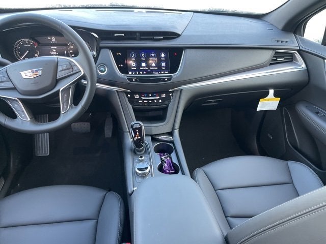 2025 Cadillac XT5 Luxury