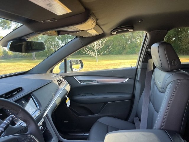 2026 Cadillac XT5 Luxury