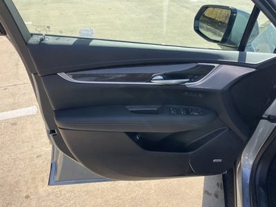 2025 Cadillac XT5 Sport