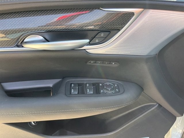 2025 Cadillac XT5 Sport