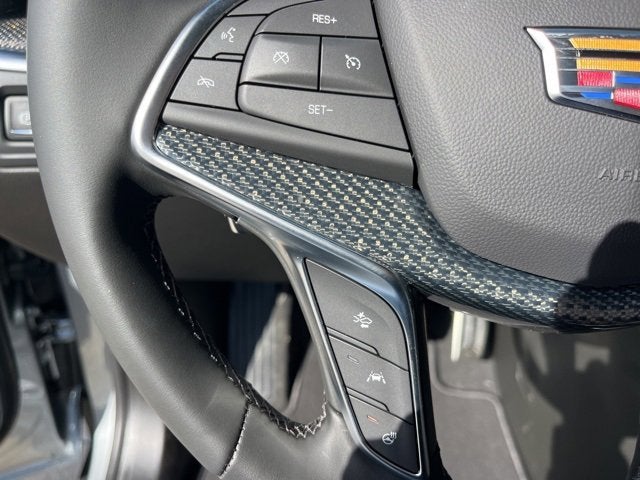 2025 Cadillac XT5 Sport