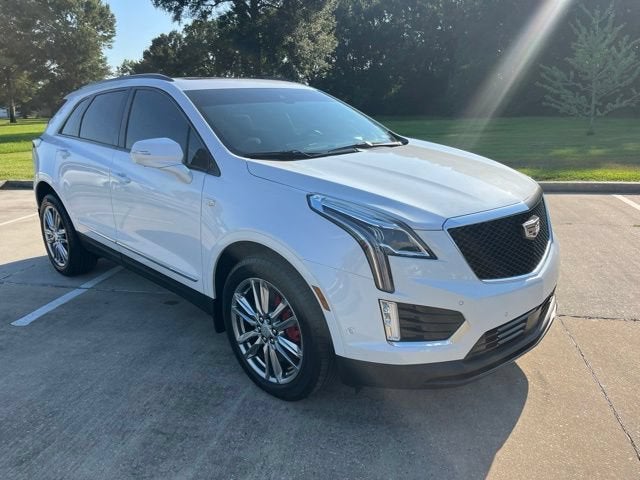 2025 Cadillac XT5 Sport