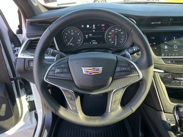 2025 Cadillac XT5 Sport