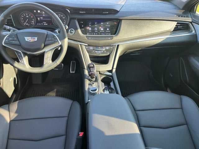 2025 Cadillac XT5 Sport
