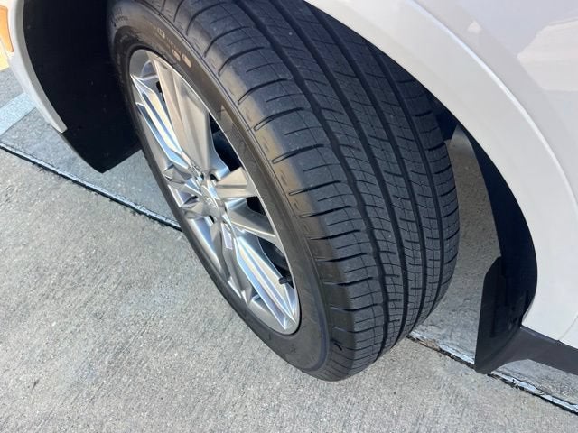 2025 Cadillac XT5 Sport