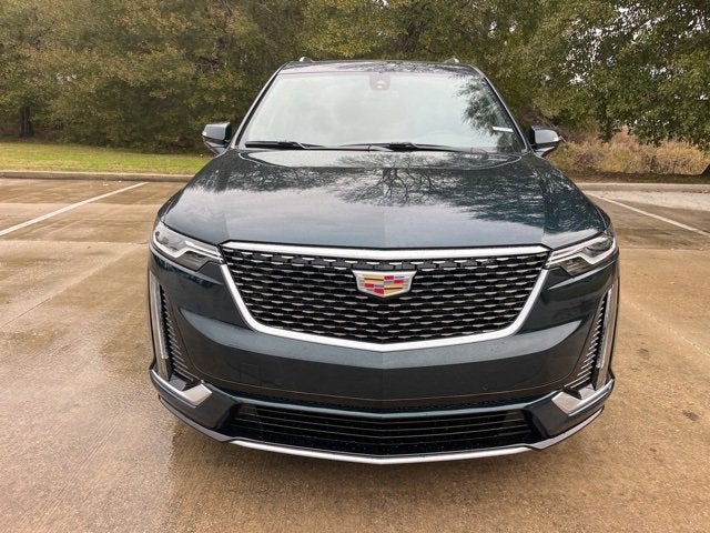 2025 Cadillac XT6 Luxury