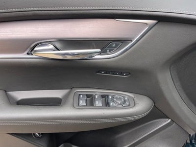 2025 Cadillac XT6 Luxury