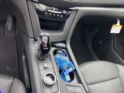 2025 Cadillac XT6 Luxury