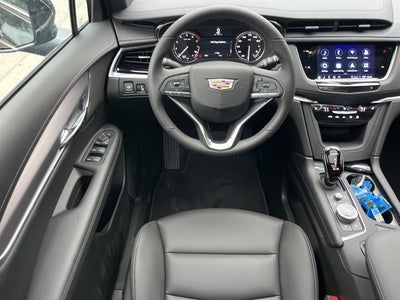 2025 Cadillac XT6 Luxury