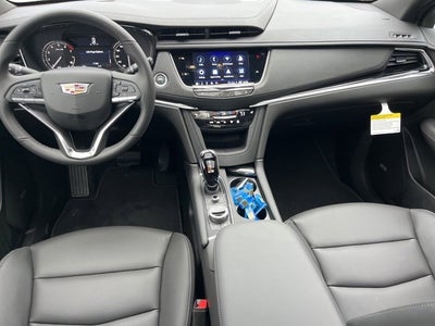 2025 Cadillac XT6 Luxury