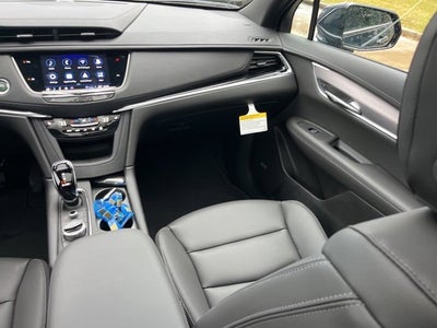 2025 Cadillac XT6 Luxury