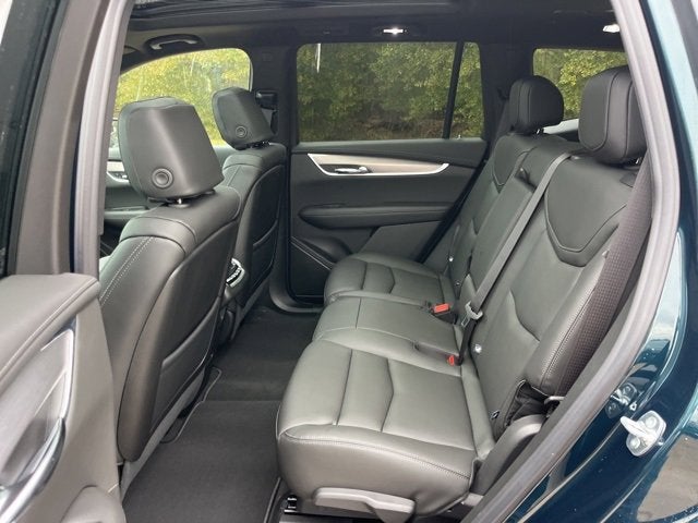 2025 Cadillac XT6 Luxury