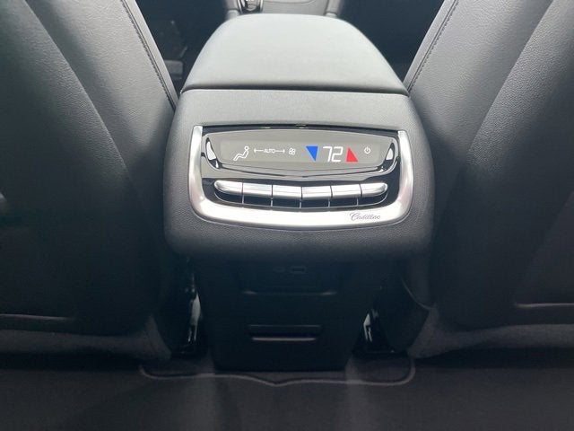 2025 Cadillac XT6 Luxury