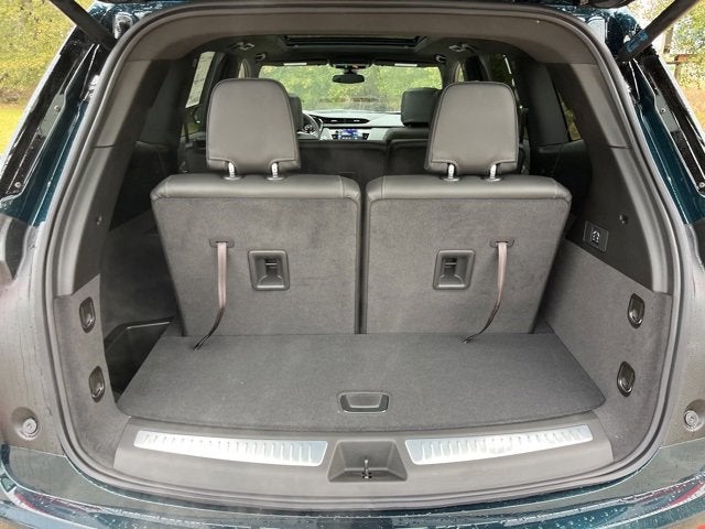 2025 Cadillac XT6 Luxury