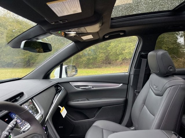 2025 Cadillac XT6 Luxury