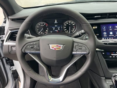 2025 Cadillac XT6 Luxury