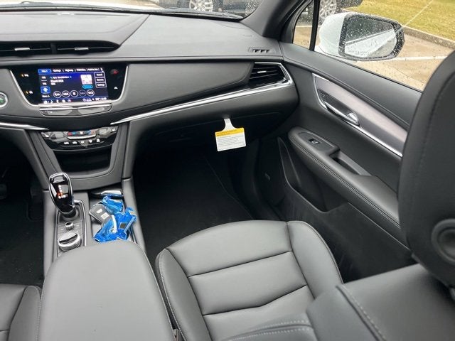 2025 Cadillac XT6 Luxury