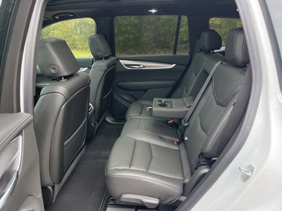 2025 Cadillac XT6 Luxury