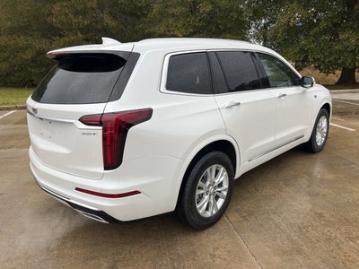 2025 Cadillac XT6 Luxury