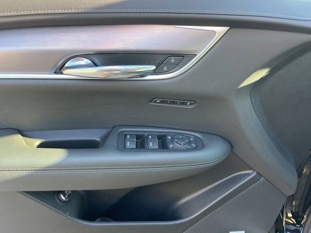 2025 Cadillac XT6 Luxury