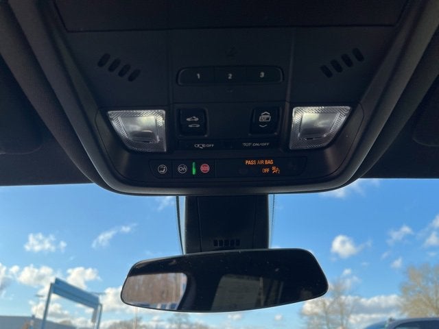 2025 Cadillac XT6 Luxury