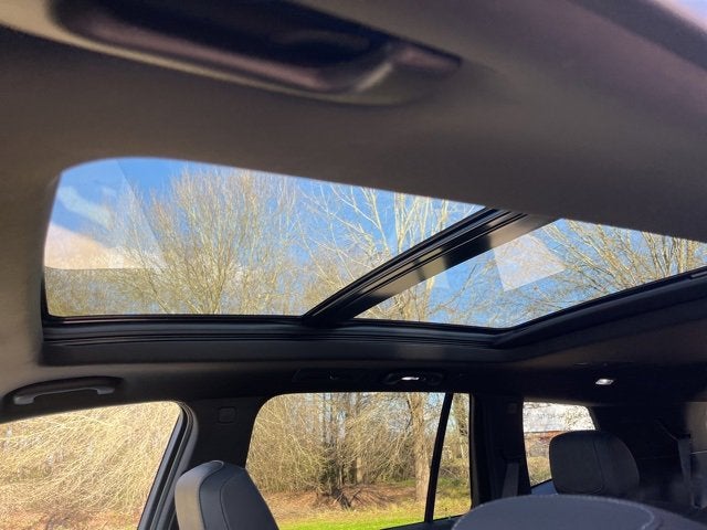 2025 Cadillac XT6 Luxury