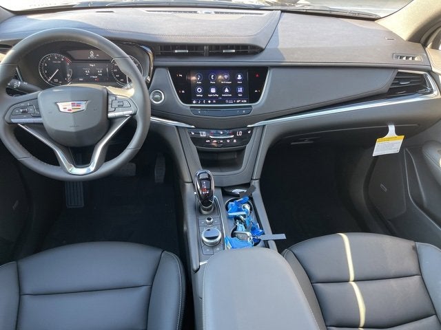 2025 Cadillac XT6 Luxury