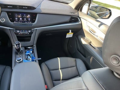 2025 Cadillac XT6 Luxury