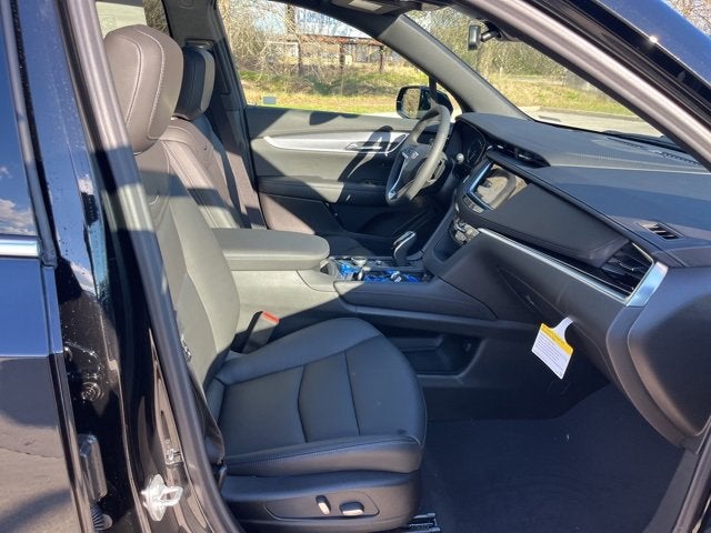 2025 Cadillac XT6 Luxury