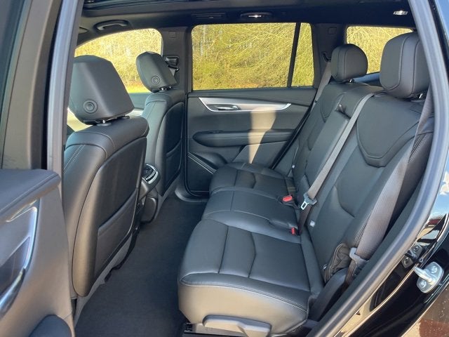 2025 Cadillac XT6 Luxury