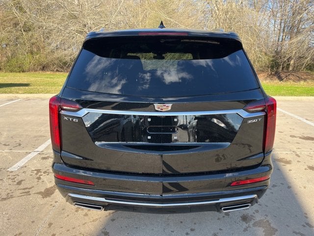2025 Cadillac XT6 Luxury