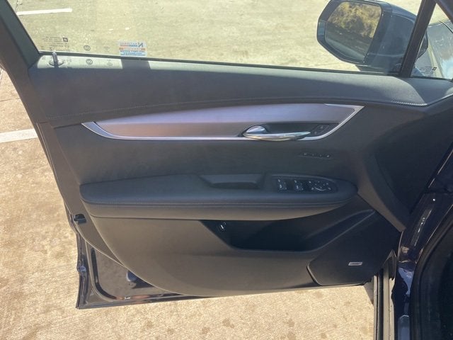 2025 Cadillac XT6 Luxury