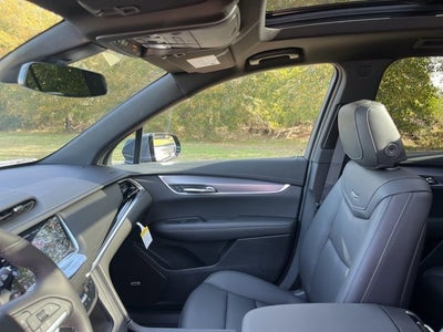 2025 Cadillac XT6 Luxury