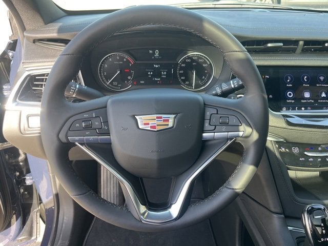 2025 Cadillac XT6 Luxury