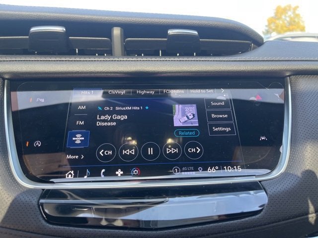 2025 Cadillac XT6 Luxury